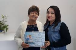 Idosos recebem certificados de inclusão digital