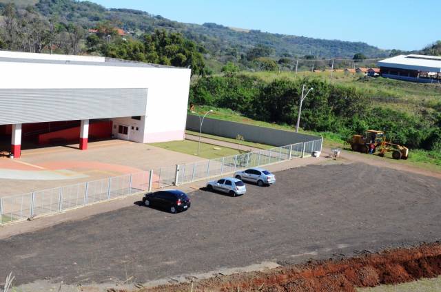 =Drenagem e readequação do estacionamento no CEEP