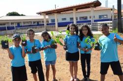 Escola Pe França recebe mudas medicinais