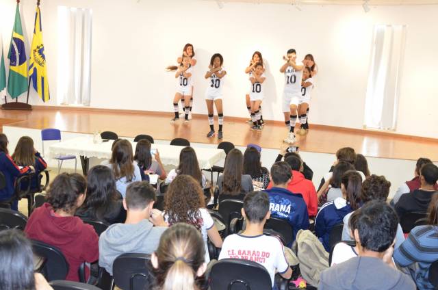 =Estudantes participam da pré conferência dos Direitos da Criança e do Adolescente