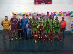 Assaí é campeã em dois campeonatos de futsal