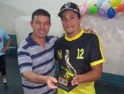 Assaí é campeã em dois campeonatos de futsal