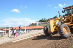 Calçamento com paver em frente escola Princesa Izabel