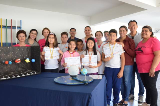 =MARIA MITIKO FATURA 6 MEDALHAS NA OLIMPÍADA BRASILEIRA DE ASTRONOMIA