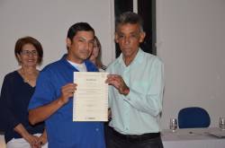 Entrega de certificados do curso de manutenção de motocicletas 