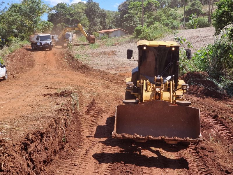 =READEQUAÇÃO DA ESTRADA E  PONTE NA SECÇÃO MARACATU 