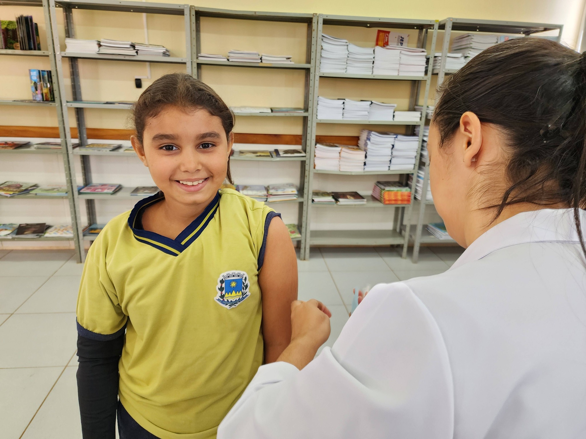 SECRETARIA MUNICIPAL DE SAÚDE INTENSIFICA CAMPANHA DE VACINAÇÃO CONTRA A GRIPE COM AÇÕES NAS ESCOLAS