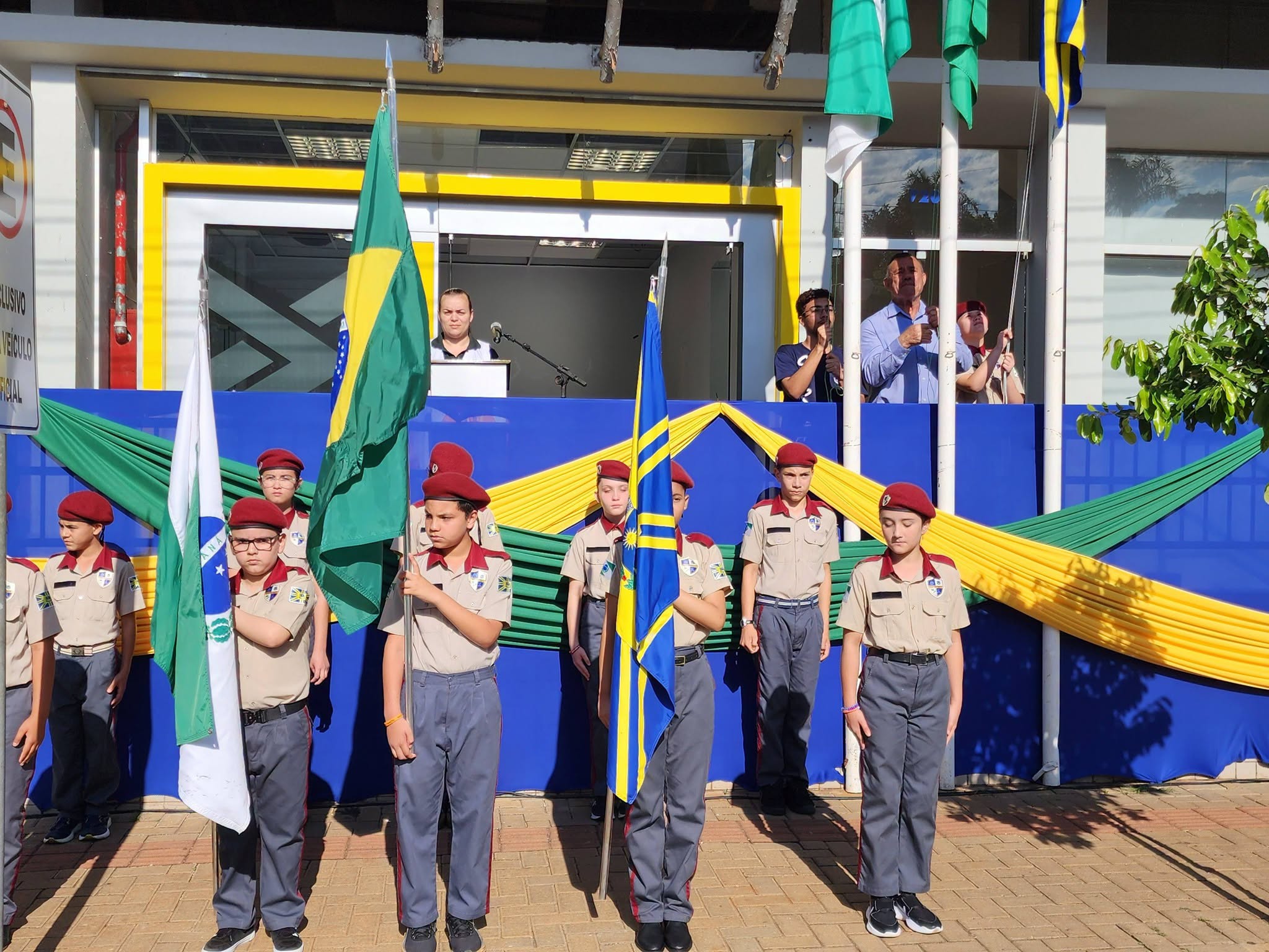 ASSAÍ CELEBRA 204 ANOS DA INDEPENDÊNCIA DO BRASIL COM ATO CÍVICO