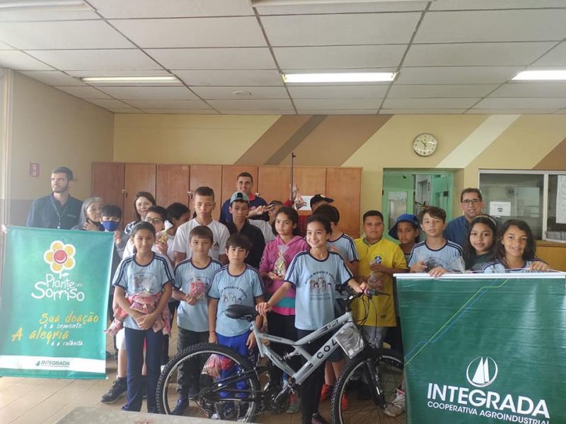ALUNOS DA ESCOLA ROTARY VENCEM CONCURSO REGIONAL DA COOPERATIVA INTEGRADA