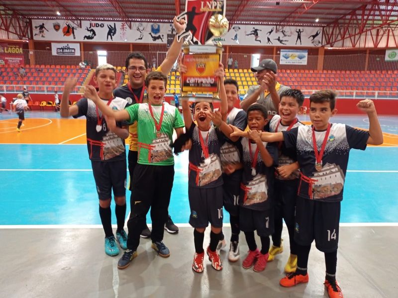 ASSAÍ É CAMPEÃ DA LIGA NORTE PARANAENSE DE FUTSAL NA CATEGORIA SUB11.
