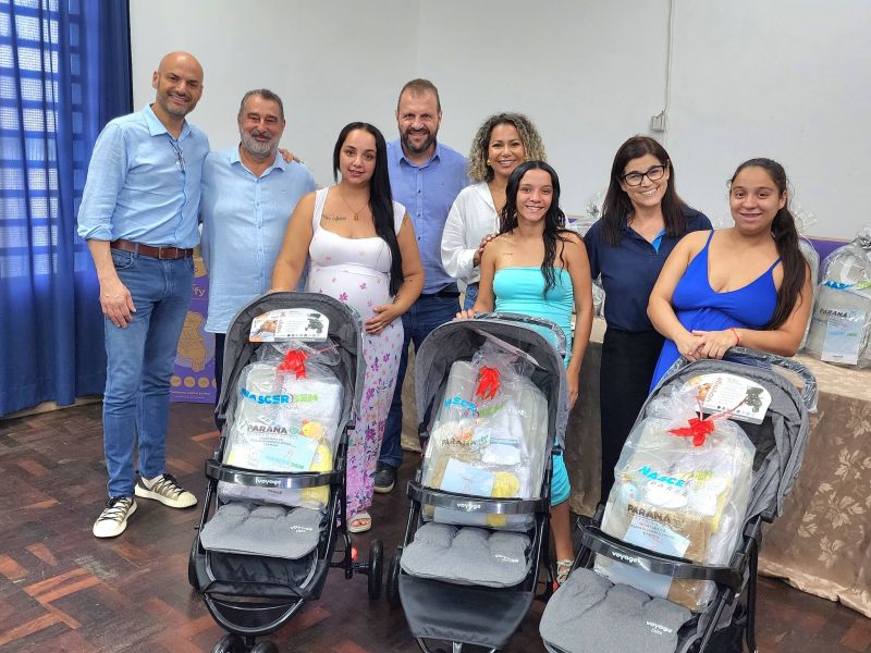 ASSAÍ RECEBE NOVOS KITS DO PROGRAMA NASCER BEM PARANÁ E REFORÇA CUIDADO COM AS FAMÍLIAS