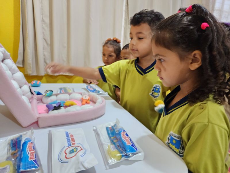 ASSAÍ: SAÚDE BUCAL DENTRO DAS ESCOLAS.