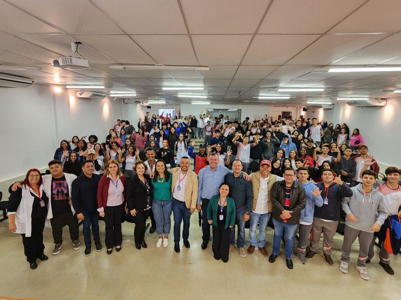 CEEP ASSAÍ CONTARÁ COM CURSO TECNICO DE ENFERMAGEM