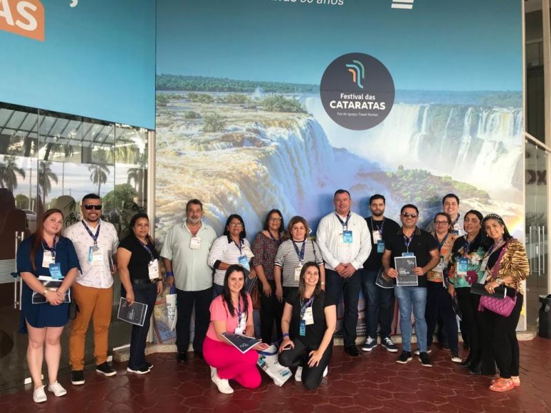 Demonstrando força institucional e apoio estratégico, Assaí (PR) marca presença no Festival das Cataratas e na Imersão de Cidades Inteligentes em Foz do Iguaçu.