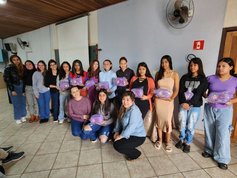 Dignidade e cuidado com  meninas adolescentes: Assaí segue transformando vidas!