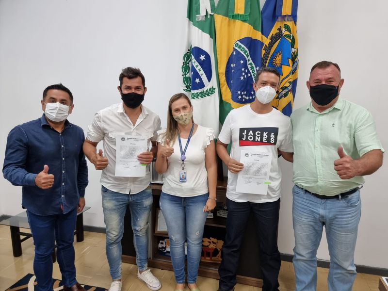 EDUCAÇÃO GANHA DOIS NOVOS SERVIDORES.