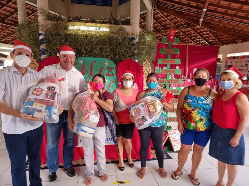 ENTREGA DE CESTAS BASICAS NO PAU DALHO DO SUL
