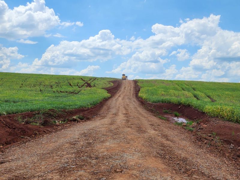 FINALIZADA A READEQUAÇÃO DA ESTRADA NA SECÇÃO PAINEIRA.