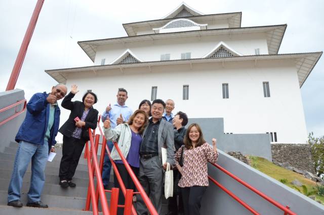 Kawashimo visita o Castelo Japonês
