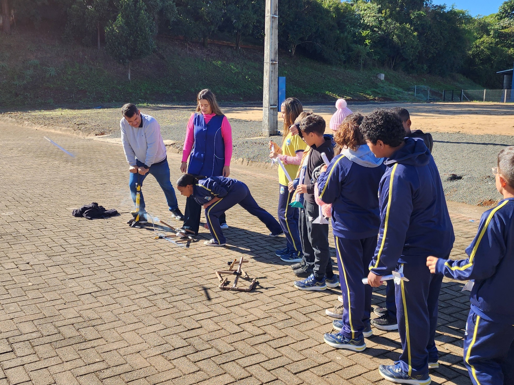 ALUNOS DA REDE MUNICIPAL DE ASSAÍ LANÇAM FOGUETES NA OLIMPÍADA BRASILEIRA DE ASTRONOMIA 2026