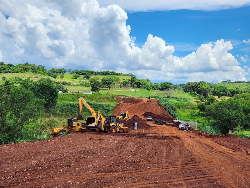 OBRAS DA AV. TSURUO TANNO AVANÇAM E PREPARAM NOVA TRANSFORMAÇÃO URBANA EM ASSAÍ