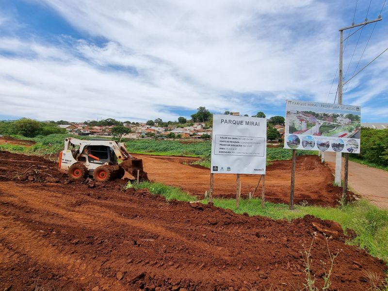 OBRAS EM ANDAMENTO MAIS DE 1,6 MILHÃO DE REAIS