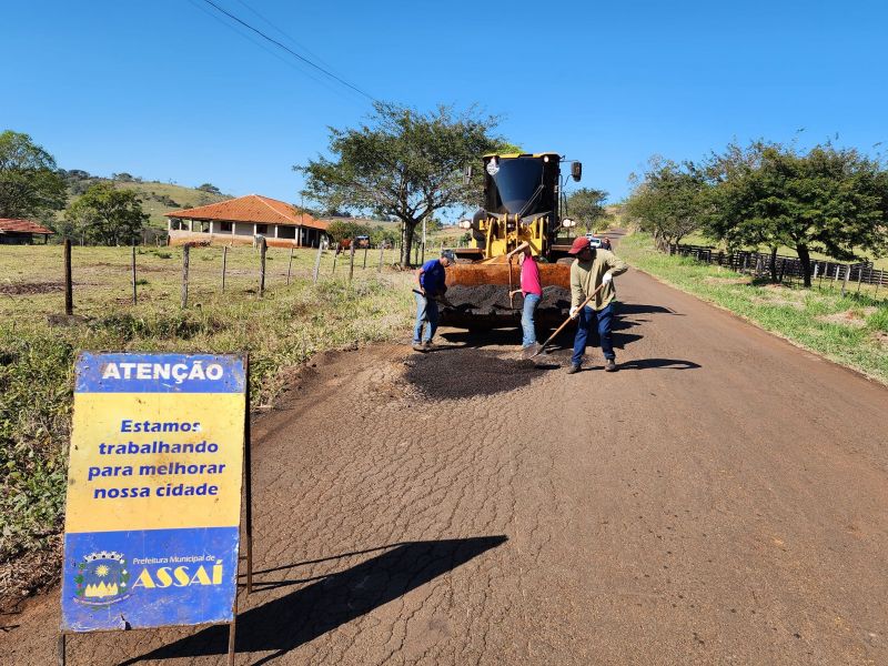 OPERAÇÃO TAPA BURACOS NA ESTRADA DO PAU D'ALHO DO SUL