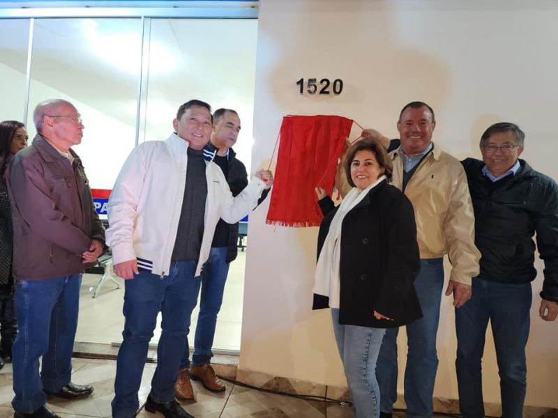 PREFEITO TUTI INAUGURA A NOVA FARMÁCIA MUNICIPAL