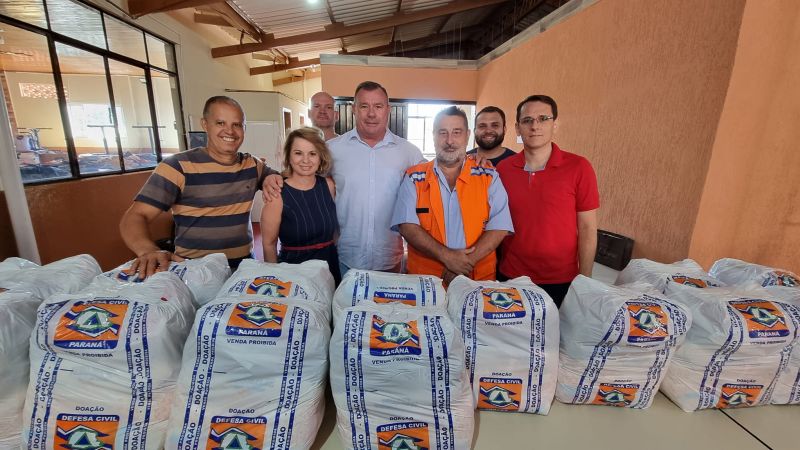 PREFEITURA DISTRIBUI 400 CESTAS BÁSICAS
