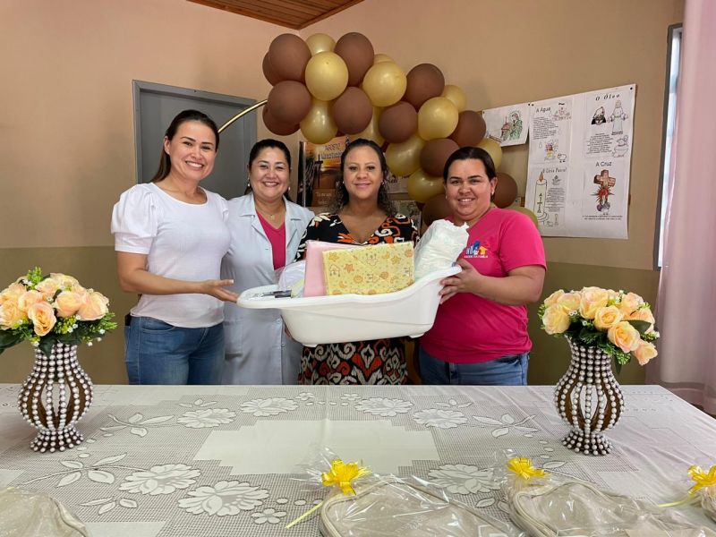 PREFEITURA ENTREGA NOVOS KITS DE MATERNIDADE.