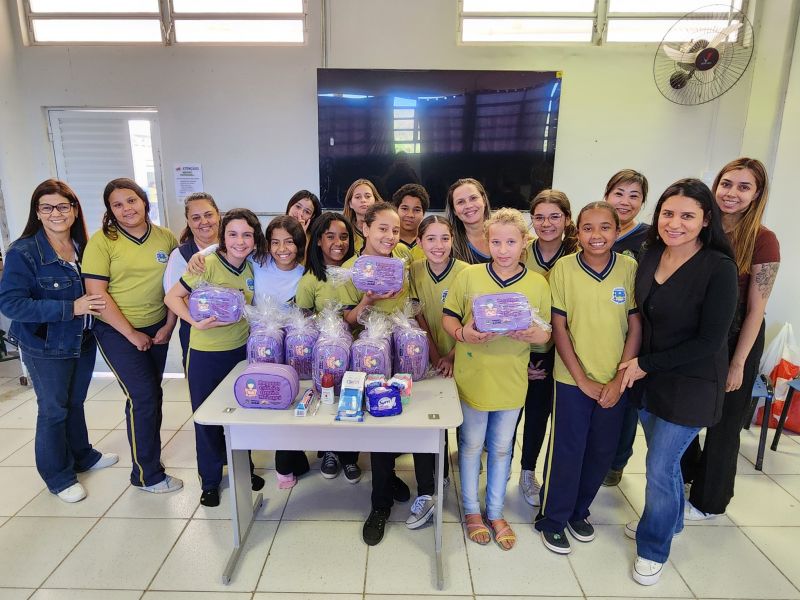 PROGRAMA “PEQUENO CUIDADO, GRANDE MUDANÇA” LEVA MAIS DIGNIDADE PARA MENINAS ASSAIENSES