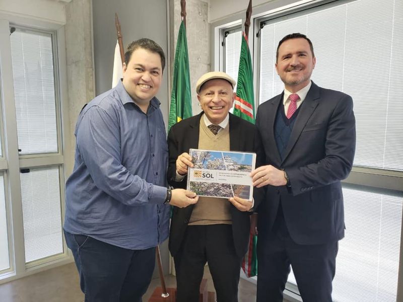 SECTI ASSAÍ VISITA AUTORIDADES DO GOVERNO DO ESTADO DO PARANÁ