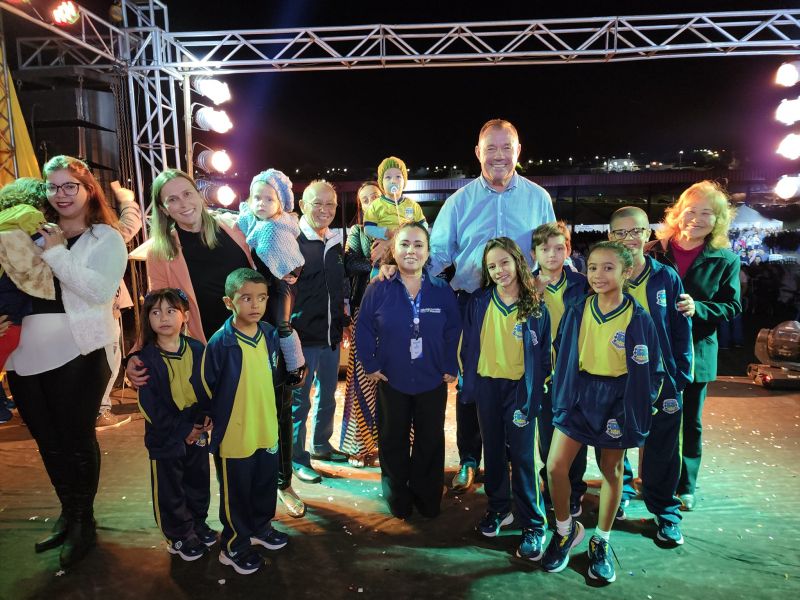 UMA GRANDE FESTA DA EDUCAÇÃO DE ASSAÍ.
