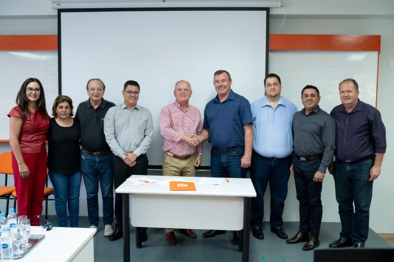 UNIFIL E  PREFEITURA MUNICIPAL DE ASSAÍ ASSINAM O TERMO DE COOPERAÇÃO TÉCNICA PARA FOMENTAR A EDUCAÇÃO NO MUNICÍPIO.