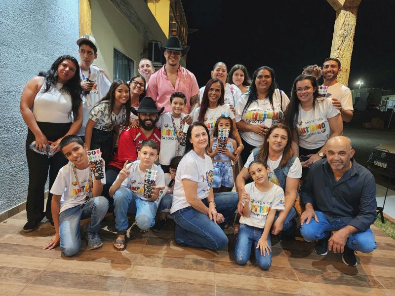 US AGROBOY ATENDEM CRIANÇAS AUTISTAS DE ASSAÍ.