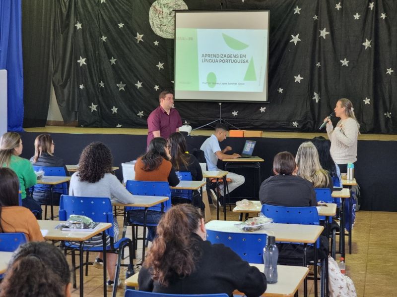 VALORIZAÇÃO E MAIS CONHECIMENTO PARA OS PROFESSORES DE ASSAÍ.